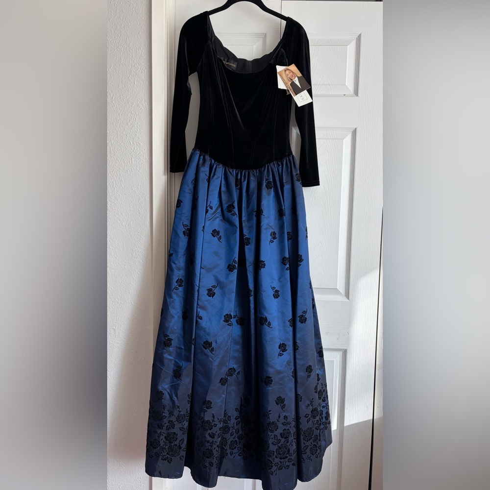 VINTAGE Scott Jessica McClintock Floral Velvet Evening Gown